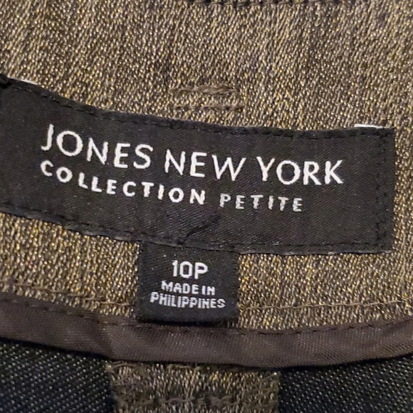 Pant Suit - Picture 4 of 6